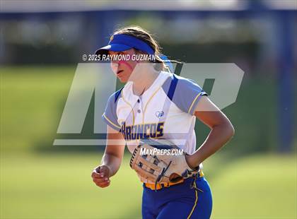 Thumbnail 2 in Dos Palos vs. Orcutt Academy (CIFCS - Division V Championship) photogallery.