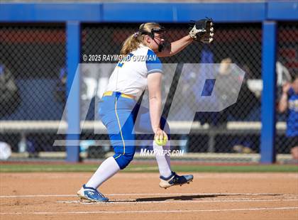 Thumbnail 1 in Dos Palos vs. Orcutt Academy (CIFCS - Division V Championship) photogallery.