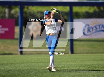 Thumbnail 2 in Dos Palos vs. Orcutt Academy (CIFCS - Division V Championship) photogallery.