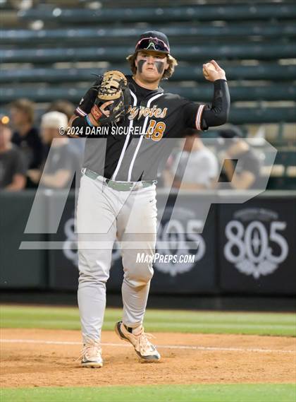 Thumbnail 2 in Campo Verde vs Nogales (AIA 5A L Round 3B Playoffs) photogallery.