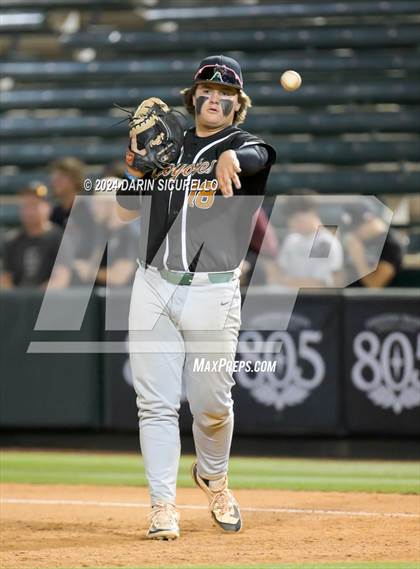 Thumbnail 3 in Campo Verde vs Nogales (AIA 5A L Round 3B Playoffs) photogallery.