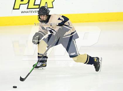 Thumbnail 3 in Conard vs.  Newington Co-op (CIAC D3 Final) photogallery.