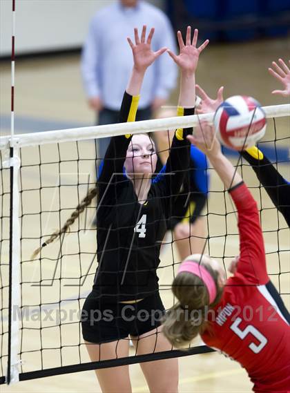 Thumbnail 2 in Ripon Christian vs. Ripon (CIF SJS D4 Playoffs) photogallery.