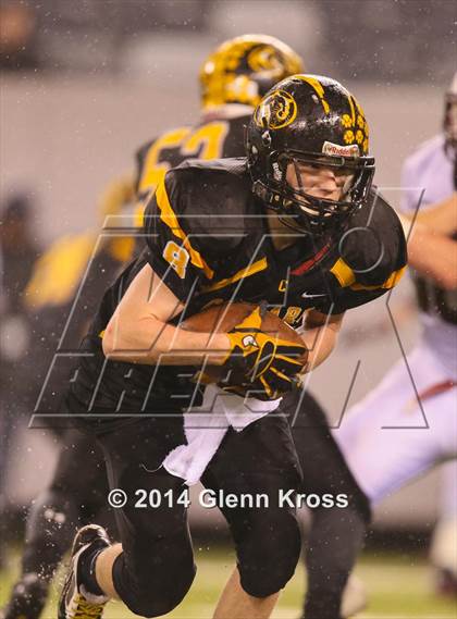 Thumbnail 3 in Verona vs Cresskill (NJSIAA North 1 Group 1 Final) photogallery.