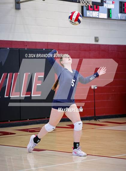 Thumbnail 1 in Chilton County vs Jemison (Chilton County Tournament) photogallery.