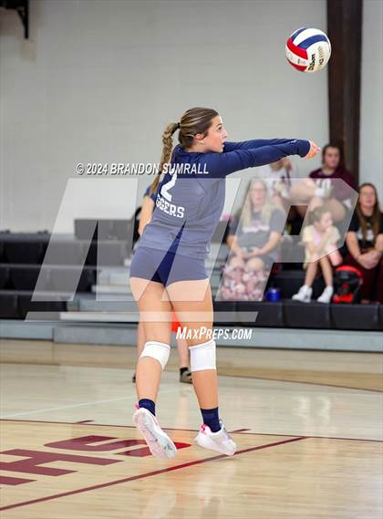 Thumbnail 2 in Chilton County vs Jemison (Chilton County Tournament) photogallery.