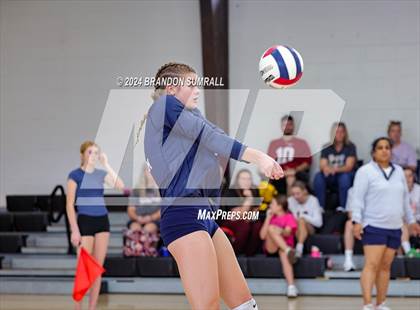 Thumbnail 2 in Chilton County vs Jemison (Chilton County Tournament) photogallery.