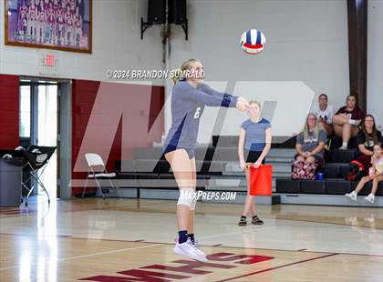 Thumbnail 2 in Chilton County vs Jemison (Chilton County Tournament) photogallery.