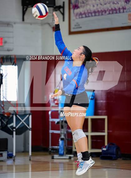 Thumbnail 1 in Chilton County vs Jemison (Chilton County Tournament) photogallery.