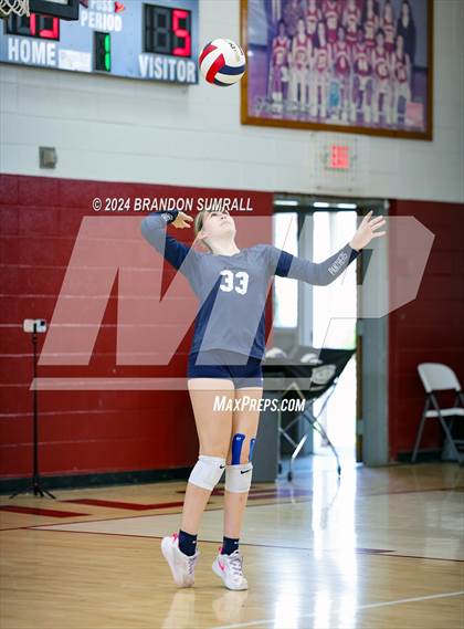 Thumbnail 2 in Chilton County vs Jemison (Chilton County Tournament) photogallery.