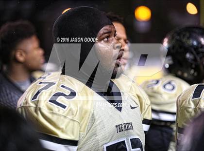 Thumbnail 2 in Whitehaven vs. Oakland  (TSSAA Division I Class 6A Final) photogallery.