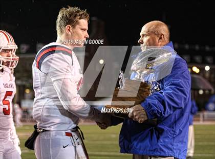 Thumbnail 1 in Whitehaven vs. Oakland  (TSSAA Division I Class 6A Final) photogallery.