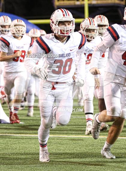 Thumbnail 2 in Whitehaven vs. Oakland  (TSSAA Division I Class 6A Final) photogallery.