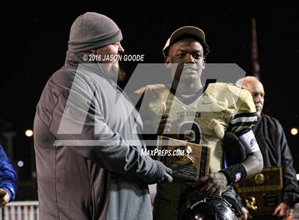 Thumbnail 2 in Whitehaven vs. Oakland  (TSSAA Division I Class 6A Final) photogallery.