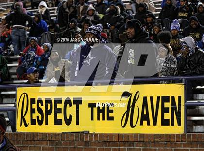 Thumbnail 3 in Whitehaven vs. Oakland  (TSSAA Division I Class 6A Final) photogallery.