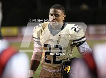 Thumbnail 2 in Whitehaven vs. Oakland  (TSSAA Division I Class 6A Final) photogallery.