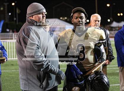 Thumbnail 3 in Whitehaven vs. Oakland  (TSSAA Division I Class 6A Final) photogallery.