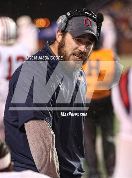 Thumbnail 3 in Whitehaven vs. Oakland  (TSSAA Division I Class 6A Final) photogallery.