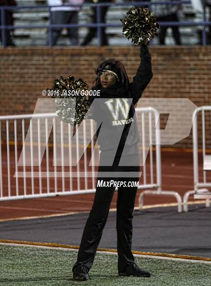 Thumbnail 3 in Whitehaven vs. Oakland  (TSSAA Division I Class 6A Final) photogallery.