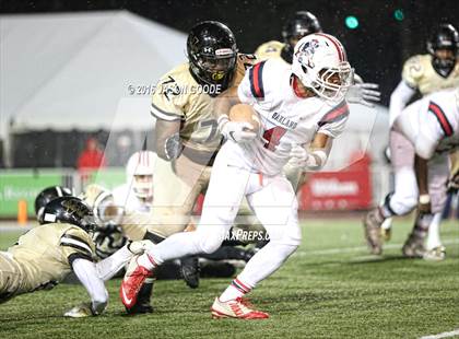 Thumbnail 2 in Whitehaven vs. Oakland  (TSSAA Division I Class 6A Final) photogallery.