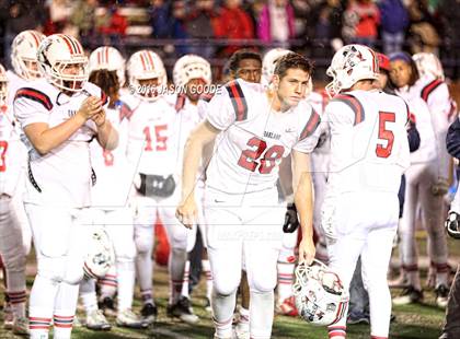 Thumbnail 1 in Whitehaven vs. Oakland  (TSSAA Division I Class 6A Final) photogallery.