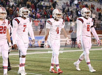 Thumbnail 1 in Whitehaven vs. Oakland  (TSSAA Division I Class 6A Final) photogallery.