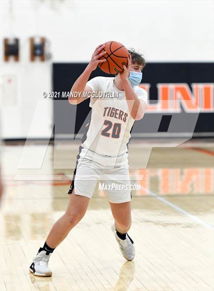 Thumbnail 1 in Athens @ Illini Bluffs photogallery.