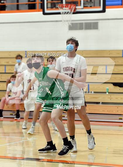 Thumbnail 1 in Athens @ Illini Bluffs photogallery.