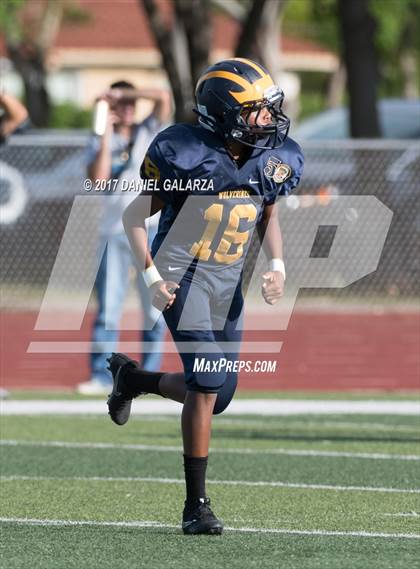 Thumbnail 1 in Belen Jesuit vs. Key West photogallery.