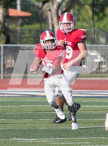 Thumbnail 3 in Belen Jesuit vs. Key West photogallery.