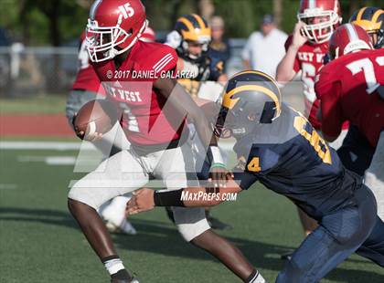 Thumbnail 3 in Belen Jesuit vs. Key West photogallery.