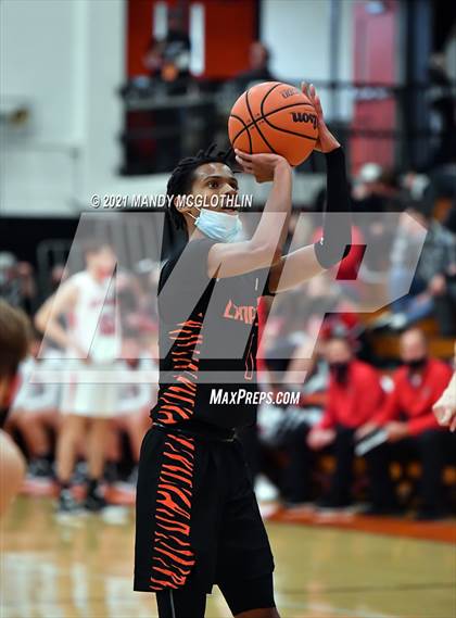 Thumbnail 2 in Metamora VS Lanphier (Kevin Brown Memorial Tournament of Champions) photogallery.