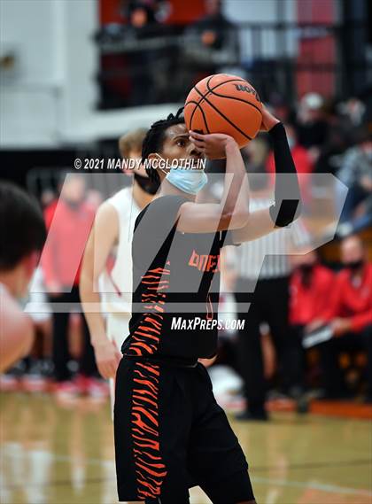 Thumbnail 2 in Metamora VS Lanphier (Kevin Brown Memorial Tournament of Champions) photogallery.