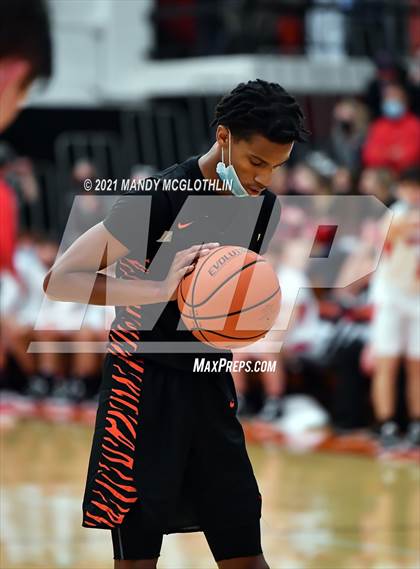 Thumbnail 3 in Metamora VS Lanphier (Kevin Brown Memorial Tournament of Champions) photogallery.