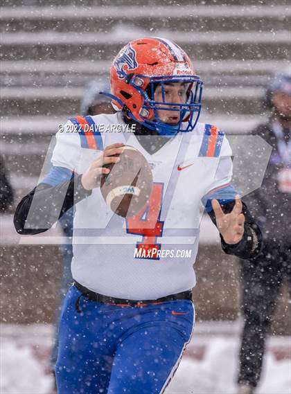 Thumbnail 3 in Gunnison Valley vs. Water Canyon (UHSAA 8-Man Semifinal) photogallery.