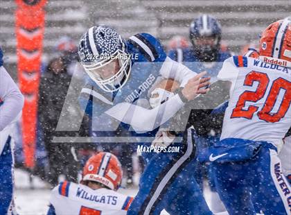 Thumbnail 1 in Gunnison Valley vs. Water Canyon (UHSAA 8-Man Semifinal) photogallery.