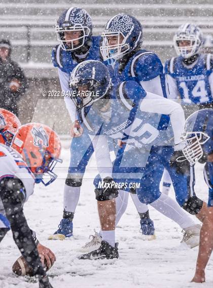 Thumbnail 3 in Gunnison Valley vs. Water Canyon (UHSAA 8-Man Semifinal) photogallery.