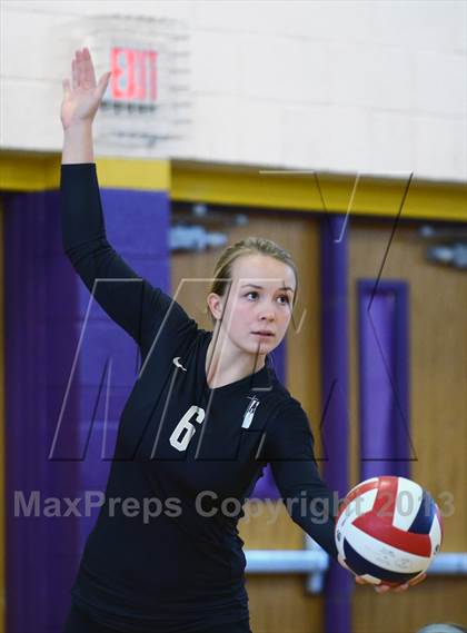 Thumbnail 2 in Archbishop Mitty vs. Kamehameha (Durango Fall Classic) photogallery.