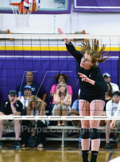 Thumbnail 3 in Archbishop Mitty vs. Kamehameha (Durango Fall Classic) photogallery.
