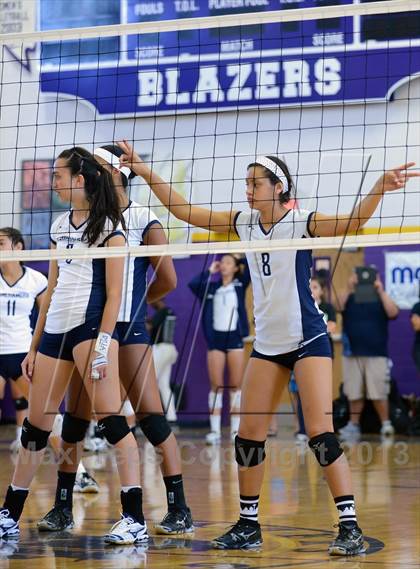 Thumbnail 3 in Archbishop Mitty vs. Kamehameha (Durango Fall Classic) photogallery.