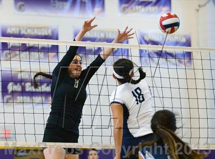 Thumbnail 2 in Archbishop Mitty vs. Kamehameha (Durango Fall Classic) photogallery.
