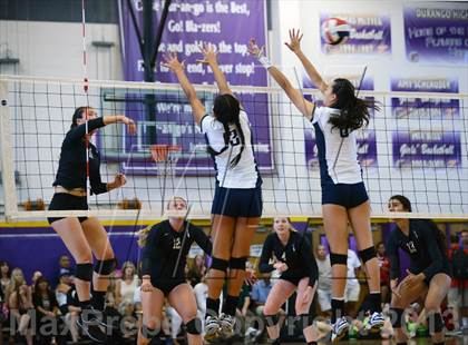 Thumbnail 1 in Archbishop Mitty vs. Kamehameha (Durango Fall Classic) photogallery.