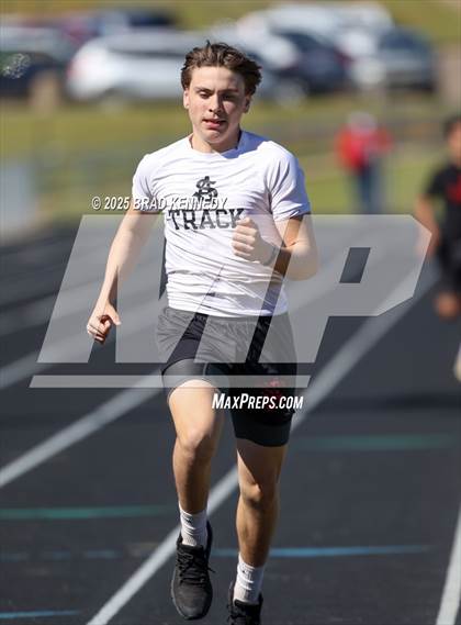Thumbnail 3 in Mt. Enterprise Track Meet (Running Events) photogallery.