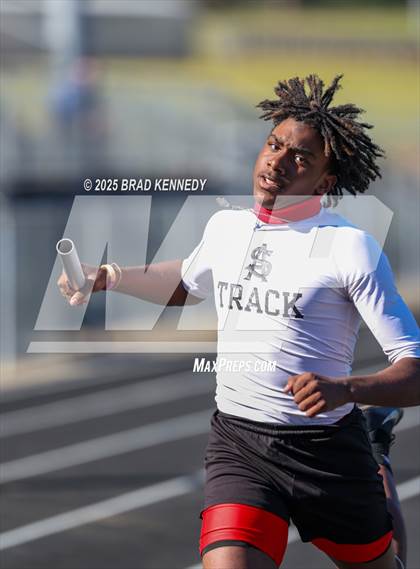 Thumbnail 3 in Mt. Enterprise Track Meet (Running Events) photogallery.