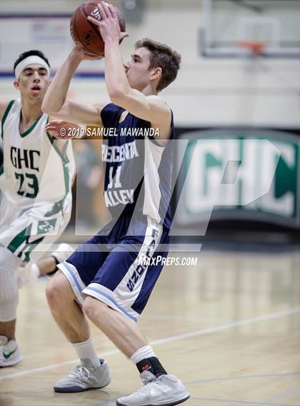 Thumbnail 3 in Crescenta Valley @ Granada Hills Charter (CIF DIII Semifinal) photogallery.