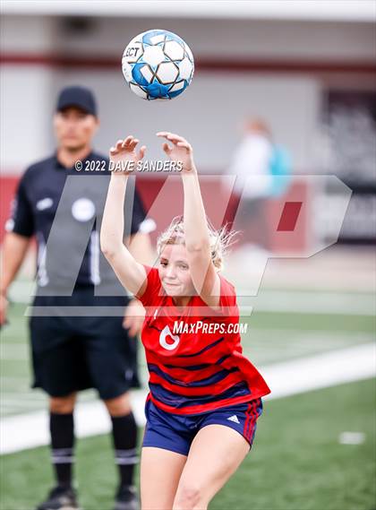 Thumbnail 2 in Hardin-Jefferson vs. Needville (Waller Classic) photogallery.
