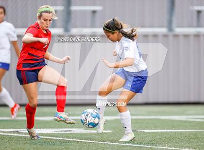 Thumbnail 3 in Hardin-Jefferson vs. Needville (Waller Classic) photogallery.