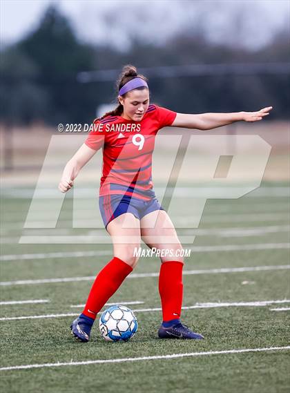 Thumbnail 3 in Hardin-Jefferson vs. Needville (Waller Classic) photogallery.