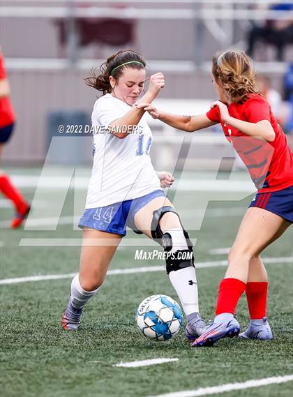 Thumbnail 3 in Hardin-Jefferson vs. Needville (Waller Classic) photogallery.