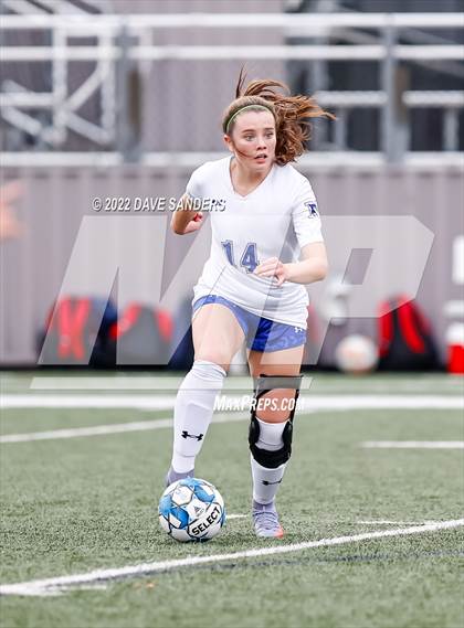 Thumbnail 3 in Hardin-Jefferson vs. Needville (Waller Classic) photogallery.